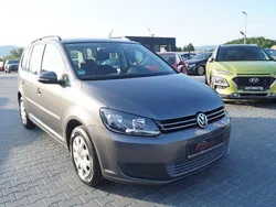 Grau Gebraucht 2010 VW Touran Trendline Van / Kleinbus | 7.390 € (Etwas zu teuer)