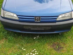 Blau Gebraucht 1997 Peugeot 306 Kleinwagen | 300 €