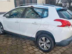 Weiß Gebraucht 2016 Peugeot 2008 Style SUV | 7.600 € (Fairer Preis)