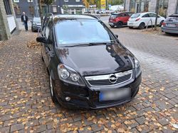 Schwarz Gebraucht 2006 Opel Zafira Family Van / Kleinbus | 3.500 €