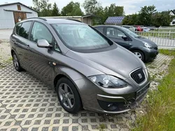 Grau Gebraucht 2014 Seat Altea XL 4You Van / Kleinbus | 6.800 € (Fairer Preis)