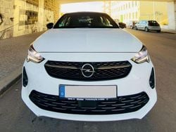 Weiß Gebraucht 2021 Opel Corsa Limousine | 12.000 € (Guter Preis)