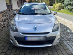 Silber Gebraucht 2012 Renault Clio GrandTour Kombi | 2.500 €