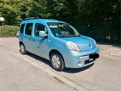 Blau Gebraucht 2011 Renault Kangoo Van / Kleinbus | 14.900 €