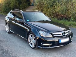 Schwarz Gebraucht 2011 Mercedes C300 AMG Kombi | 9.450 €