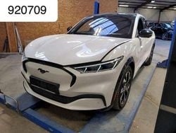 Weiß Gebraucht 2021 Ford Mustang Mach-E SUV | 25.950 € (Guter Preis)
