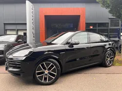Schwarz Gebraucht 2023 Porsche Cayenne SUV | 106.500 € (Teuer)