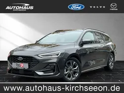 Magneticgrau (grau) Gebraucht 2023 Ford Focus ST-Line Kombi | 24.900 € (Guter Preis)