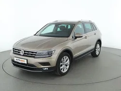 Beige Gebraucht 2017 VW Tiguan Highline SUV | 22.220 € (Fairer Preis)