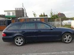 Blau Gebraucht 2005 Mercedes E280 Limousine | 1.490 € (Superpreis)