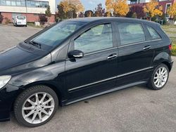 Schwarz Gebraucht 2005 Mercedes B170 Van / Kleinbus | 2.300 € (Etwas zu teuer)