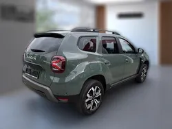 Metallic Gebraucht 2024 Dacia Duster Journey SUV | 25.520 € (Etwas zu teuer)