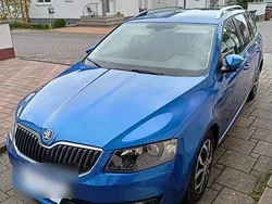 Blau Gebraucht 2013 Skoda Octavia Kombi | 9.900 € (Fairer Preis)