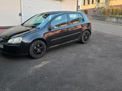 Schwarz Gebraucht 2004 VW Golf IV Limousine | 2.650 € (Teuer)