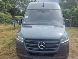 Grau Gebraucht 2020 Mercedes Sprinter Van | 32.000 € (Guter Preis)