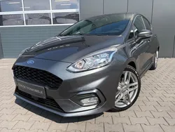 Grau Gebraucht 2018 Ford Fiesta ST-Line Kleinwagen | 9.999 € (Guter Preis)