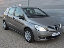 Grau Gebraucht 2005 Mercedes B200 Van / Kleinbus | 4.990 € (Fairer Preis)