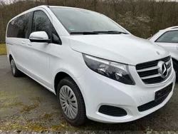Arktikweiss Gebraucht 2019 Mercedes V200 Van / Kleinbus | 25.800 € (Guter Preis)