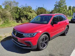 Rot Gebraucht 2023 VW Tiguan Active SUV | 31.900 € (Fairer Preis)