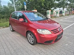 Rot Gebraucht 2005 VW Golf Plus Cross Van / Kleinbus | 5.499 € (Fairer Preis)