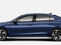 Blau Neu 2025 Skoda Superb SportLine Limousine | 51.990 €