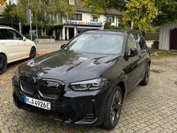 Schwarz Gebraucht 2024 BMW iX3 Impressive SUV | 54.790 € (Superpreis)