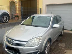Grau Gebraucht 2007 Opel Astra Limousine | 2.400 € (Guter Preis)