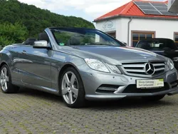 Silber metallic Gebraucht 2013 Mercedes E220 Elegance Cabrio | 21.850 € (Etwas zu teuer)
