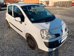 Weiß Gebraucht 2011 Renault Modus Van / Kleinbus | 1.650 € (Guter Preis)