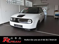 Platinum white p. Gebraucht 2021 Honda e Advance Kleinwagen | 17.995 € (Fairer Preis)