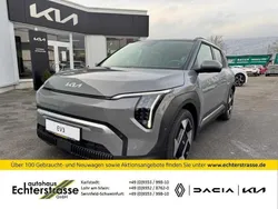 Grau Neu 2025 Kia EV3 4 SUV | 45.435 € (Etwas zu teuer)