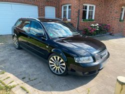 Schwarz Gebraucht 2003 Audi A4 Kombi | 2.700 € (Fairer Preis)