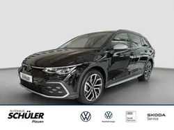 Schwarz (grenadillschwarz metallic) Gebraucht 2024 VW Golf Alltrack R Kombi | 48.785 €