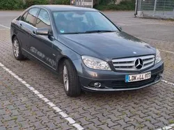 Grau Gebraucht 2010 Mercedes C180 Limousine | 11.000 €