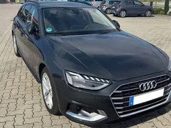 Grau Gebraucht 2023 Audi A4 Kombi | 32.999 € (Fairer Preis)