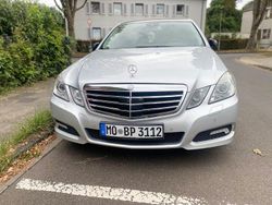 Silber Gebraucht 2009 Mercedes E350 Limousine | 12.750 € (Fairer Preis)