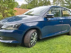 Blau Gebraucht 2015 Skoda Fabia Kleinwagen | 5.600 € (Fairer Preis)