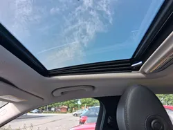 Beige Gebraucht 2019 Mercedes E220 Limousine | 16.900 €