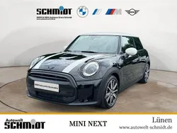 Schwarz Gebraucht 2021 Mini Cooper Classic Kleinwagen | 21.690 € (Teuer)