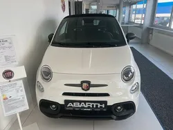 Weiß Gebraucht 2024 Abarth 500C Turismo Cabrio | 29.990 €