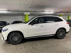 Weiß Gebraucht 2023 Mercedes GLC220 AMG SUV | 65.000 €