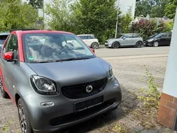 Grau Gebraucht 2016 Smart ForTwo Cabrio Cabrio | 9.000 €