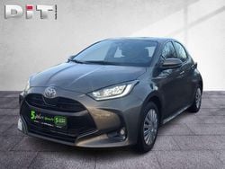 Manganbronze Gebraucht 2021 Toyota Yaris Team Kleinwagen | 14.590 € (Superpreis)