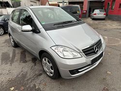 Silber Gebraucht 2011 Mercedes A160 Limousine | 7.990 € (Fairer Preis)