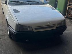 Weiß Gebraucht 1990 Opel Kadett Limousine | 1.300 €