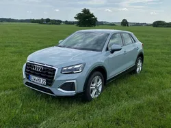Grau Gebraucht 2021 Audi Q2 Advanced SUV | 19.990 € (Guter Preis)