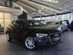 Brillantschwarz Gebraucht 2016 Audi A3 Comfort Limousine | 18.980 € (Teuer)