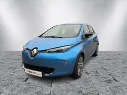 Blau Gebraucht 2017 Renault Zoe Intens Kleinwagen | 7.680 € (Fairer Preis)