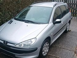 Grau Gebraucht 2004 Peugeot 206 Kombi | 600 € (Guter Preis)