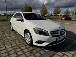 Weiß Gebraucht 2015 Mercedes A180 Limousine | 14.500 € (Fairer Preis)